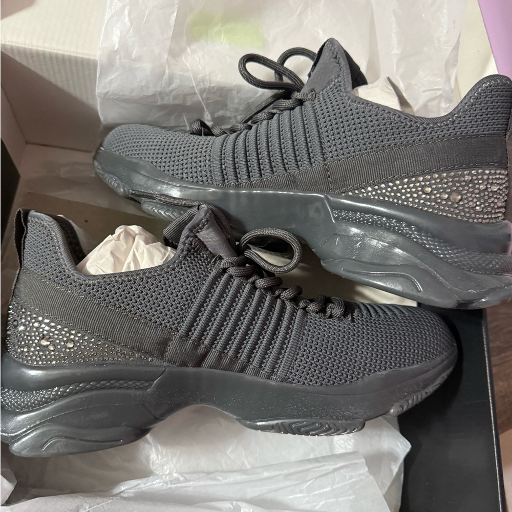 NWT/NIB Gray Rhinestones Chunky Active Sneaker Torrid 10.5